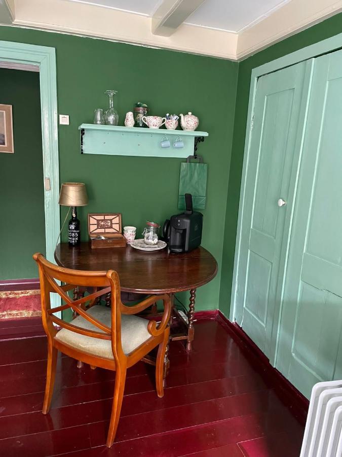 B&B Suupmarkt 도쿰 외부 사진