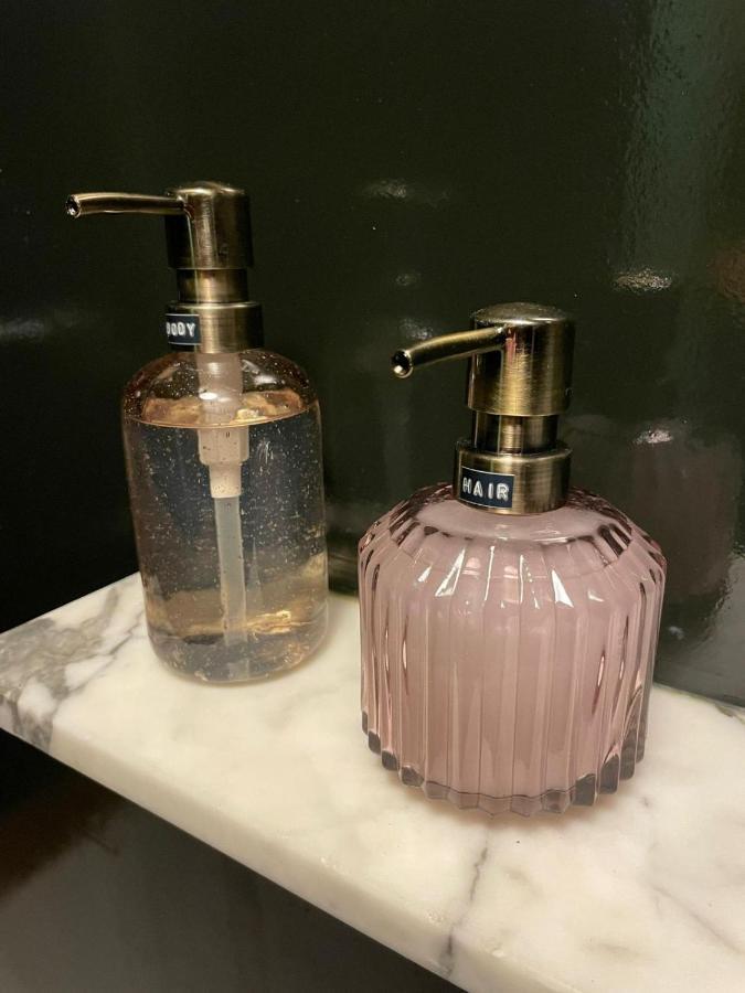 B&B Suupmarkt 도쿰 외부 사진