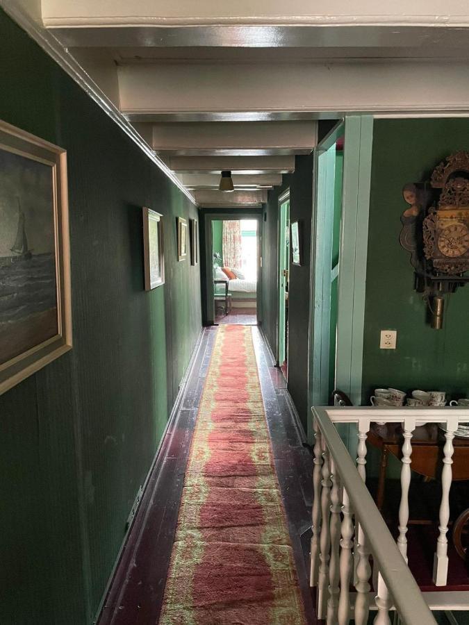 B&B Suupmarkt 도쿰 외부 사진