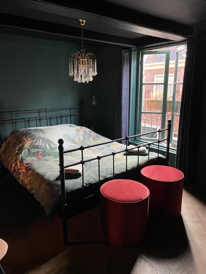 B&B Suupmarkt 도쿰 외부 사진