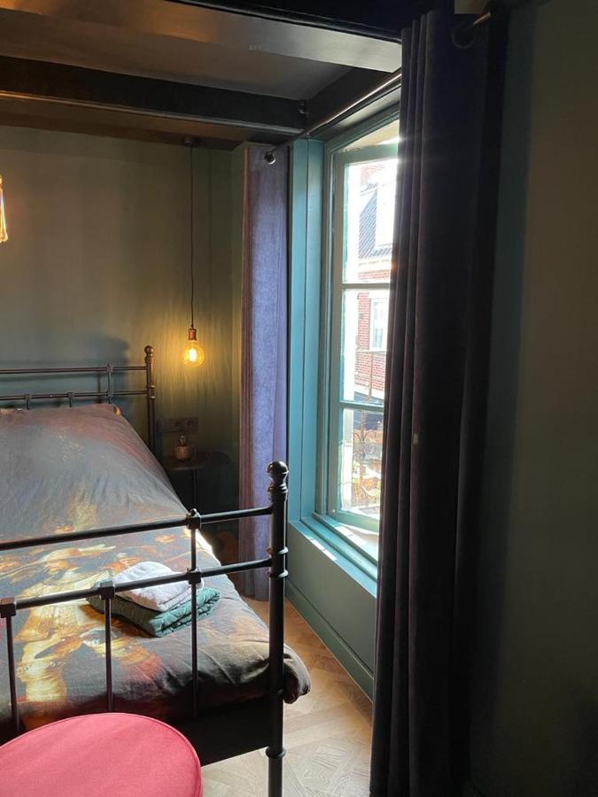 B&B Suupmarkt 도쿰 외부 사진