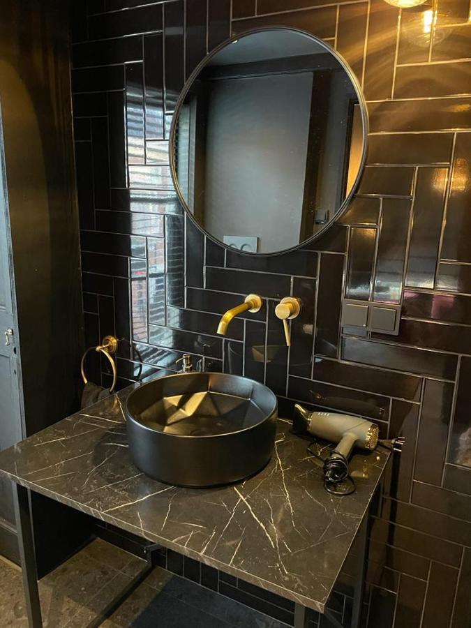 B&B Suupmarkt 도쿰 외부 사진