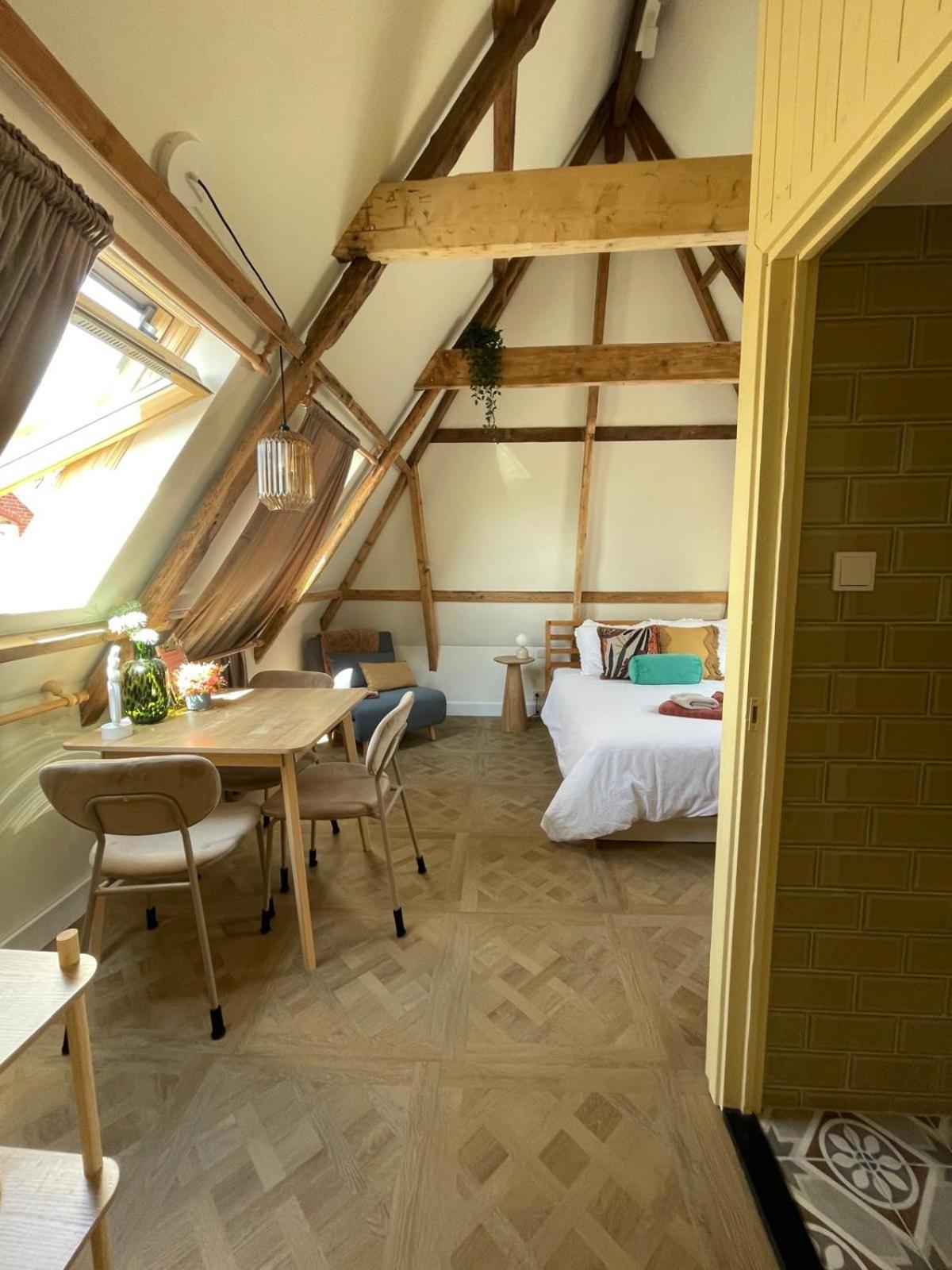 B&B Suupmarkt 도쿰 외부 사진