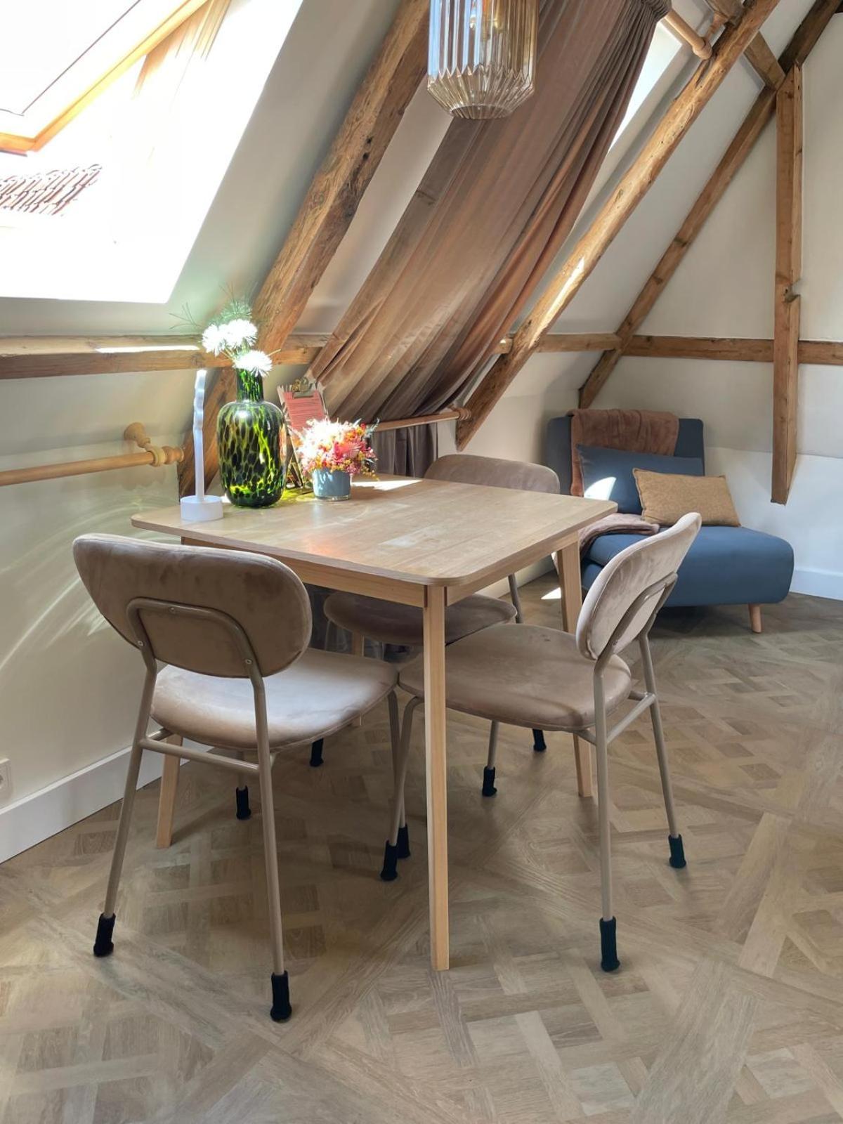 B&B Suupmarkt 도쿰 외부 사진