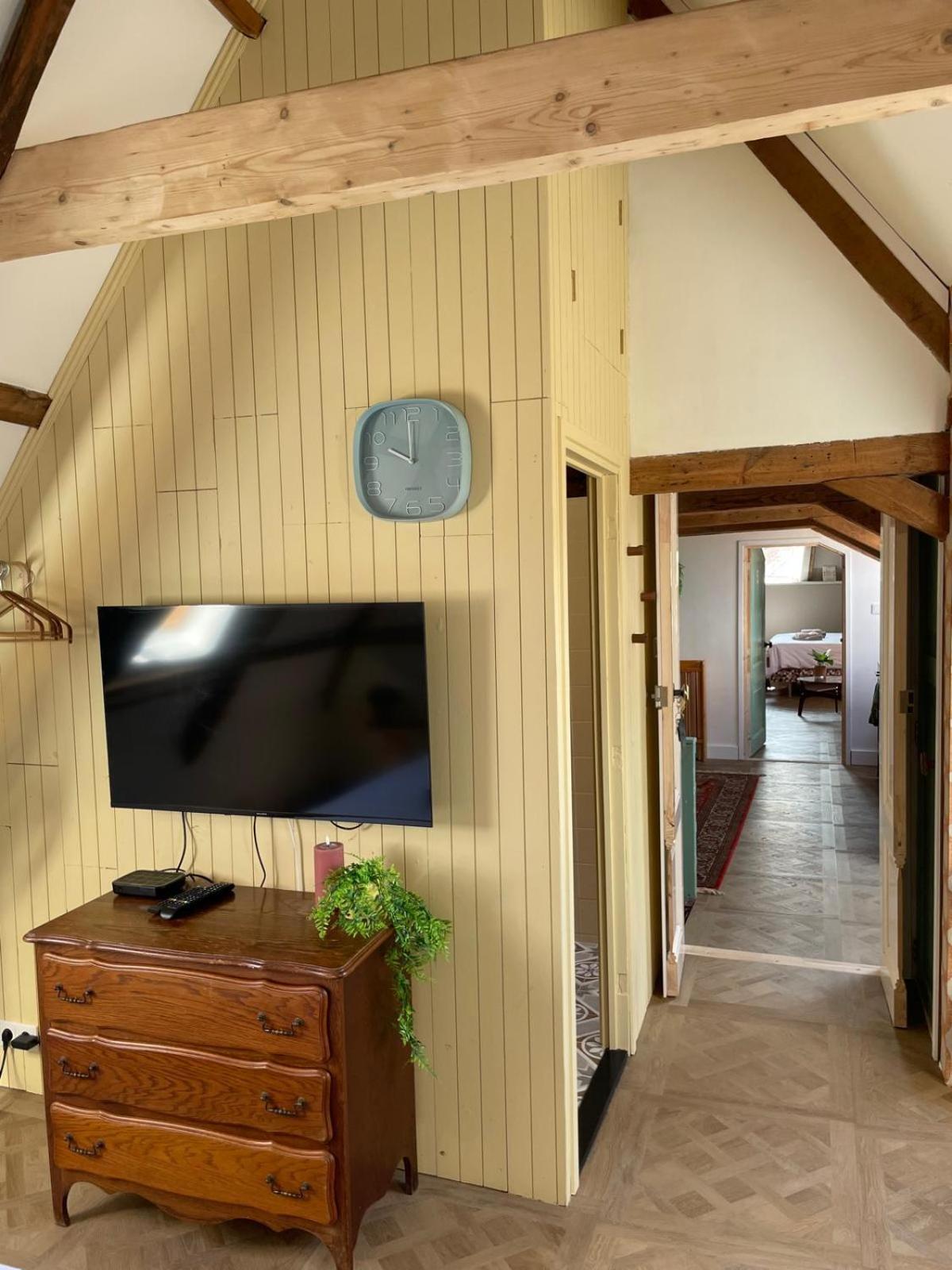B&B Suupmarkt 도쿰 외부 사진
