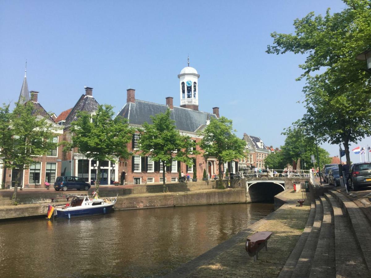 B&B Suupmarkt 도쿰 외부 사진